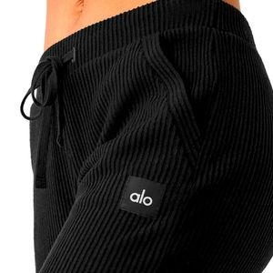 ALO YOGA MUSE Sweatpants Women’s  Sz XXS Black